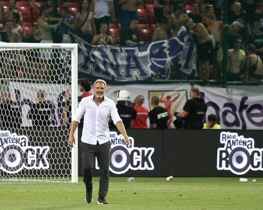 SOCCER - EL quali, Trnava vs A.Wien TRNAVA,SLOVAKIA,04.AUG.16 - UEFA Europa League, qualification, FC Spartak Trnava vs FK Austria Wien. Image shows head coach Thorsten Fink (A.Wien). GEPAxpictures xChristianxOrt