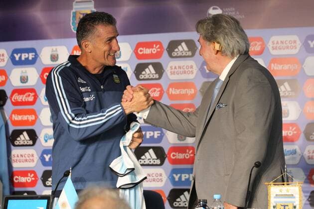 Fußball, Nationalteam Argentinien PK New coach of the Argentinian soccer team Edgardo Bauza delivers a presser during his official presentation at the Association of Argentinian Soccer in Buenos Aires, Argentina, 5 August 2016. Bauza stated he dreams of being champion with Argentina . EFE Sebastian Meresman NEW COACH OF ARGENTINA DELIVERS A PRESSER !ACHTUNG: NUR REDAKTIONELLE NUTZUNG!  BAS002 20160805-636060372364062213