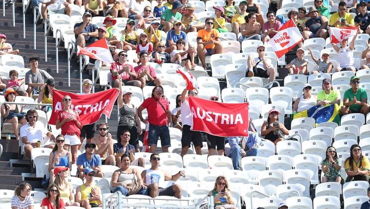 OLYMPICS - Olympic Summer Games 2016 RIO DE JANEIRO,BRAZIL,06.AUG.16 - OLYMPICS, Beach volleyball Beachvolleyball - Olympic Summer Games Rio 2016, preliminary round, men. Image shows fans. GEPAxpictures xHaraldxSteiner
