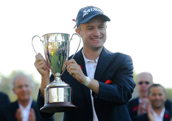 Friday August 7, 2016: Russell Knox on the 18th green for the trophy presentation after winning the 2016 Travelers Golf Championship at TPC River Highlands in Cromwell, Connecticut. CSM PGA Golf Herren 2016: Travelers Championship AUG 07 - ZUMAc04_