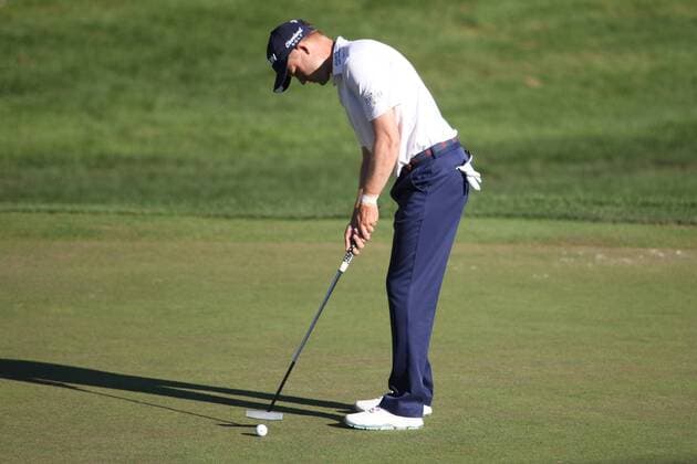 07 August 2016: Russell Knox celebrating after his putt on 18 after the final round of the 2016 Travelers Championship at TPC River Highlands in Cromwell, Connecticut. (Photograph by Corey Silvia Icon Sportswire) GOLF: AUG 07 PGA Golf Herren - Travelers Championship - Final Round Icon16080721 EDITORIAL USE ONLY