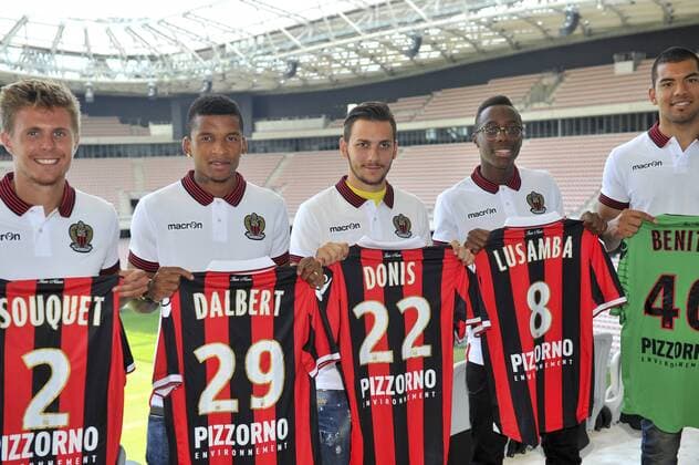 Fußball, OGC Nizza präsentiert Neuzugänge die Sechs neuen Neuzugang Präsentation - Arnaud Souquet - Dalbert Henrique - Anastasios Donis - Arnaud Lusamba - Walter Benitez FOOTBALL : Neuzugang Präsentation OGC Nice - Ligue 1 - 09 08 2016 NorbertScanella Panoramic 