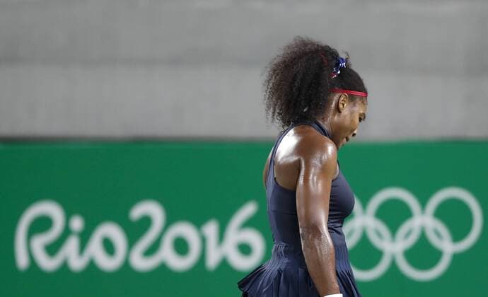 (160809) -- RIO DE JANEIRO, Aug. 9, 2016 -- Serena Williams of the Unites States of America reacts during a women s sigles third round match of tennis against Elina Svitolina of Ukraine at the 2016 Rio Olympic Games Olympische Spiele Olympia OS in Rio de Janeiro, Brazil, on Aug. 9, 2016. Elina Svitolina won 2-0. )(xr) (SP)BRAZIL-RIO DE JANEIRO-OLYMPICS-TENNIS HanxYan 