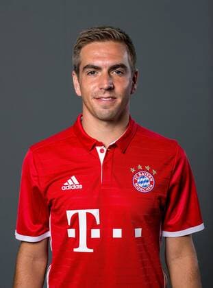 FUSSBALL 1. BUNDESLIGA SAISON 2016 2017 10.08.2016 Fototermin beim FC Bayern Muenchen: Philipp Lahm