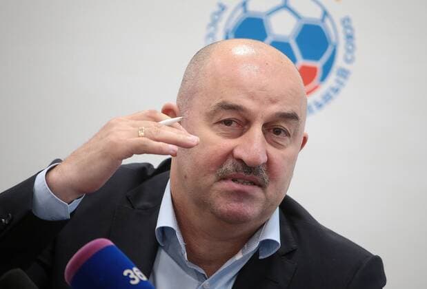 MOSCOW, RUSSIA â€“ AUGUST 11, 2016: Stanislav Cherchesov, newly appointed head coach of the Russian men s national football team, speaks at a news conference following a meeting of the Executive Committee of the Russian Football Union. Mikhail Metzel TASS  TS02CA98