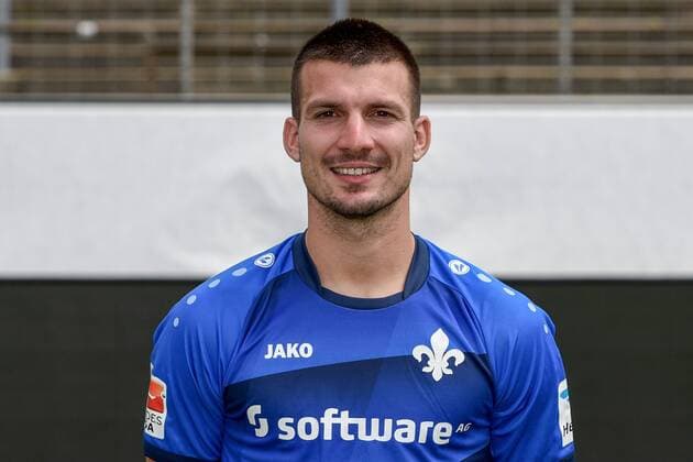 11.08.2016, xfux, Fussball GER 1.Bundesliga, SV Darmstadt 98 Fototermin, 1.BL PortraÌˆttermin Saison 2016 2017 emspor emonline deloka, Jerome Gondorf (SV Darmstadt 98) Darmstadt