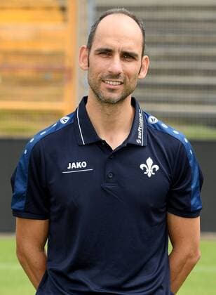 11.08.2016, xfux, Fussball GER 1.Bundesliga, SV Darmstadt 98 Fototermin, 1.BL PortraÌˆttermin Saison 2016 2017 emspor emonline deloka, Mannschaftsarzt Dr. Thomas Saltzer (SV Darmstadt 98) Darmstadt