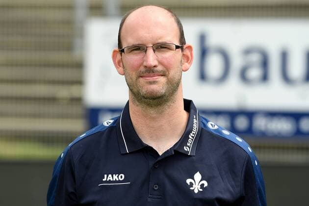 11.08.2016, xfux, Fussball GER 1.Bundesliga, SV Darmstadt 98 Fototermin, 1.BL PortraÌˆttermin Saison 2016 2017 emspor emonline deloka, Physiotherapeut Dirk Schmitt (SV Darmstadt 98) Darmstadt