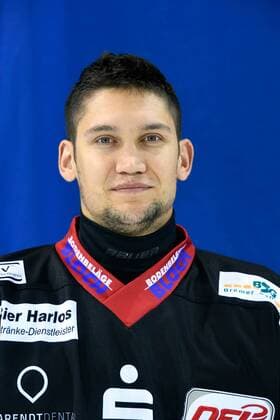 DEL, Fischtown Pinguins Bremerhaven Porträttermin GER, Portraits DEL 16 17 FISCHTOWN PINGUINS 05.08.2016, Eisarena, Bremerhaven, GER, Portraits DEL 16 17 FISCHTOWN PINGUINS, im Bild David ZUCKER (FISCHTOWN PINGUINS 96) nordphotox xScheer