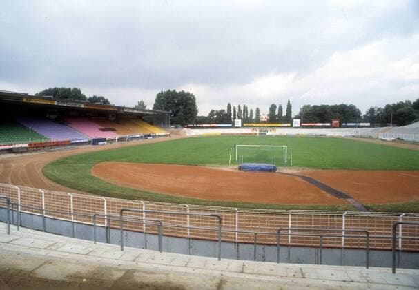 Fußball, Stadiongeschichte SV Darmstadt 98 Stadion am Böllenfalltor, Heimspielstätte des SV Darmstadt 98