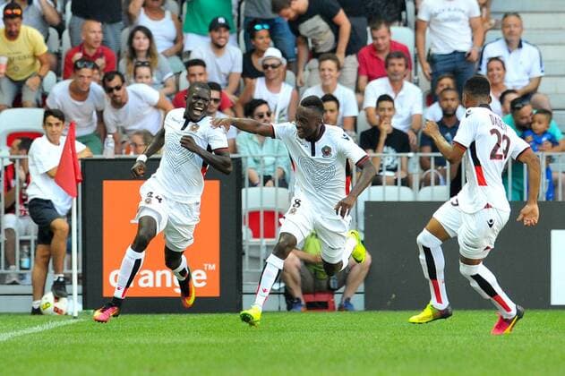 34 Malang SARR (nice) - 08 Arnaud LUSAMBA (nice) - Fussball Frankreich, Ligue 1, OGC Nice vs. Stade Rennes - 1 08 2016 FEP Panoramic 