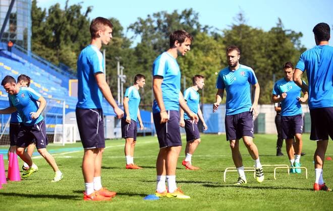 Fußball, CL Quali, Dinamo Zagreb Training GNK Dinamo; Champions league playoff GNK Dinamo training GNK Dinamo player Domagoj Antolic trains on court day before playoff Champions league game against FC Salzburg.  SlavkoxMidzor PIXSELL