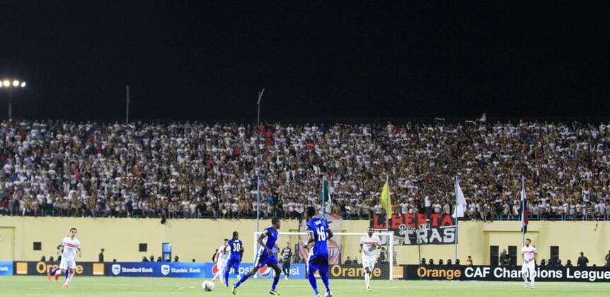 Fußball, CAF Champions League, al Zamalek SC - FC Enyimba August 15, 2016 - Cairo, Cairo, Egypt - Al-Zamalek players v Nigeria s Enyimba compete during the Confederation of African Football (CAF) Champions League match at Petro stadium in Cairo, August 15, 2016 Middle East News - August 15, 2016 - ZUMAap3_