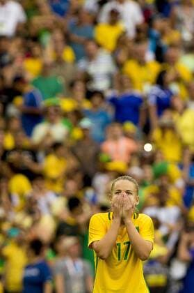 Olympics 2016 Football RJ RIO DE JANEIRO, RJ - 16.08.2016: OLYMPICS 2016 FOOTBALL RJ - The andressinha player regrets his missed penalty during the dispute between Brazil (BRA) and Sweden (SWE) the semifinal of the Olympic Women& Football Rll Rio Olympics 2016 held at Maracana Stadium in the host city Rio de Janeiro. (Photorco Galvao Fao Fotoarena) x1185409x  MarcoxGalv?o