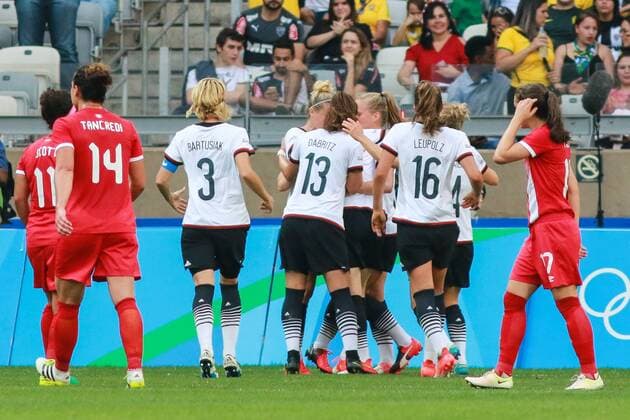 Rio 2016, Fußball, Damen, Deutschland - Kanada Olympics 2016 Football BH BELO HORIZONTE, MG - 16.08.2016: OLYMPICS 2016 FOOTBALL BH - Melanie Behringer, scored the first goal of Germany during the match between Canada (CAN) vs Germany (GER), the semi-finals of the Olympic Football Female, the Olympics 2016 held in Mineirao Stadium in the host city Belo Horizonte, MG. (Photo: Dudu Macedo Fotoarena) x1185443x  DuduxMacedo