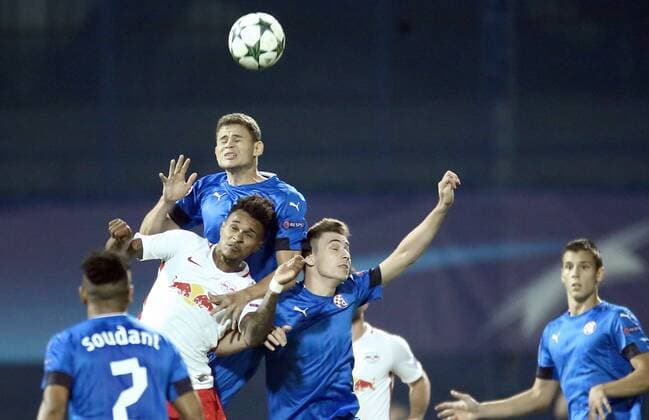 Champions League play off - GNK Dinamo vs FC Red Bull Salzburg 16.08.2016., Zagreb, Croatia - First leg of UEFA Champions League play off at Maksimir stadium between GNK Dinamo and FC Red Bull Salzburg. Valentino Lazaro, Jonas, Marko Rog.  SanjinxStrukic PIXSELL