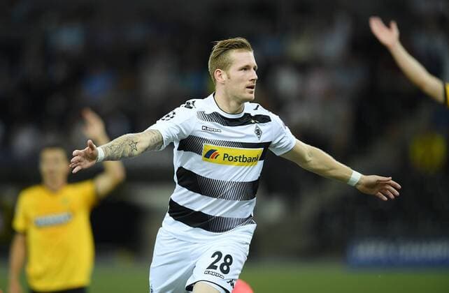 Fussball Champions League Qualifikation Saison 2016 2017 16.08.2016 BSC Young Boys Bern - Borussia Moenchengladbach JUBEL Borussia Moenchengladbach; Torschuetze zum 1-2 Andre Hahn 