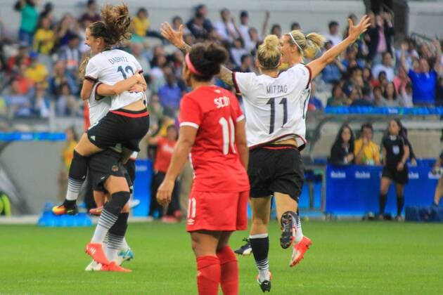 Rio 2016, Fußball, Damen, Deutschland - Kanada Olympics 2016 Football BH BELO HORIZONTE, MG - 16.08.2016: OLYMPICS 2016 FOOTBALL BH - Sara Daebritz scored the second goal in Germany during the match between Canada (CAN) vs Germany (GER), the semi-finals of the Olympic Football Female, the Olympics 2016 held in Mineirao Stadium in the host city Belo Horizonte, MG. (Photo: Dudu Macedo Fotoarena) x1185636x  DuduxMacedo