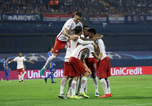 SOCCER - UEFA CL quali, Zagreb vs RBS ZAGREB,CROATIA,16.AUG.16 - SOCCER - UEFA Champions League, Play-off qualification, GNK Dinamo Zagreb vs Red Bull Salzburg. Image shows the rejoicing of RBS. GEPAxpictures xFelixxRoittner