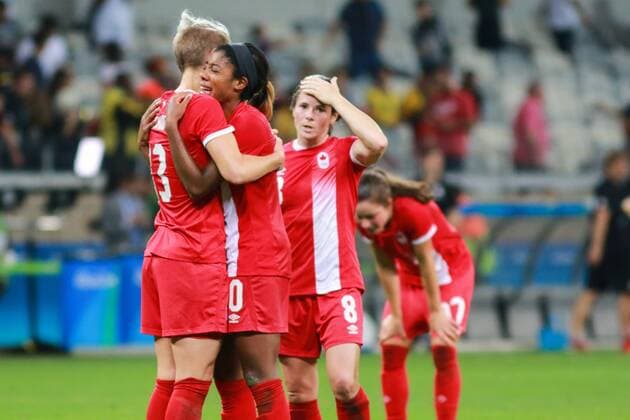 Rio 2016, Fußball, Damen, Deutschland - Kanada Olympics 2016 Football BH BELO HORIZONTE, MG - 16.08.2016: OLYMPICS 2016 FOOTBALL BH - Canada& 39;s pls las lament defeat during the match between Canada (CAN) vs Ger (GER), the semi-finals of the Olympic Footbootball Female, the Olympics 2016 held in Mineirao Stadium in the host city Belo Horizonte, MG. (Photo: Dudu Macedo Fotoarena) x1185761x  DuduxMacedo