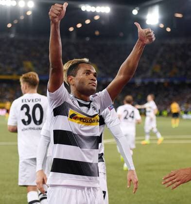 Fussball Champions League Qualifikation Saison 2016 2017 16.08.2016 BSC Young Boys Bern - Borussia Moenchengladbach JUBEL Borussia Moenchengladbach; zweifacher Torschuetze Raffael 