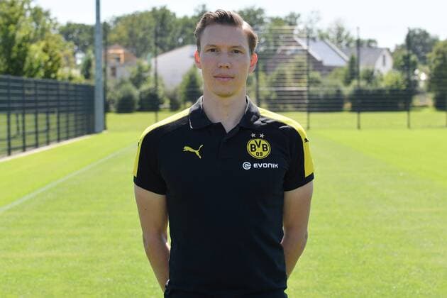 17.08.2016, Offizieller Portrait-Termin, Fußball, GER, 1.BL, Portraittermin 2016 2017, Borussia Dortmund, Fitnesstrainer Florian Wangler