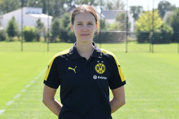 17.08.2016, Offizieller Portrait-Termin, Fußball, GER, 1.BL, Portraittermin 2016 2017, Borussia Dortmund, Physiotherapeutin Swantje Thomßen, Swantje Thomssen