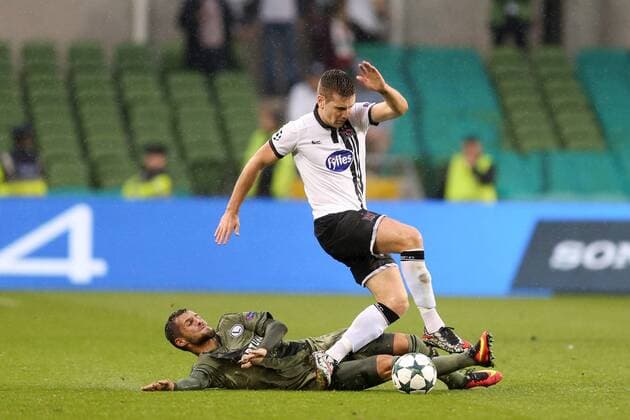 DUBLIN UEFA CHAMPIONS LEAGUE QUALIFICATION FOURTH ROUND MATCH: DUNDALK FC - LEGIA WARSAW LUKASZ BROZ PATRICK MCELENEY  160817PYK0022