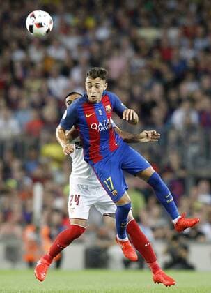 FC Barcelona Barca s Munir El Haddadi (f) and Sevilla FC s Gabriel Mercado during Supercup of Spain 2nd match.August 17,2016.  (2016081747)