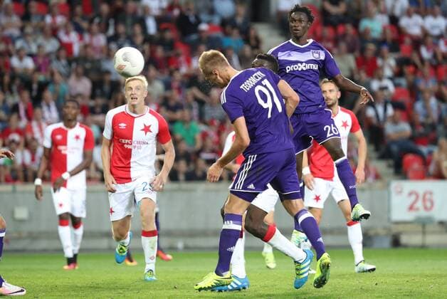 Anderlecht s Lukasz Teodorczyk scoring the 0-2 goal and during the first leg match of the playoff round between Belgian first league soccer team RSC Anderlecht and Czech team Slavia Prague in the Europa League competition, on Thursday 18 August 2016, in Prague, Czech Republic. VIRGINIExLEFOUR  x04913811x