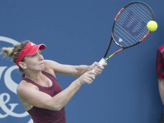 August 18, 2016: Simone Halep (ROU) defeated Daria Gavrilova (AUS) 6-1, 6-2, at the Western & Southern Open being played at Lindner Family Tennis Center in Mason, Ohio. Â© Tennisclix CSM TENNIS 2016: Western & Southern Open Aug. 16 - ZUMAc04_