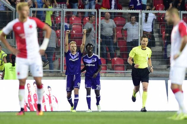 From left: Lukasz Teodorczyk and Idrissa Sylla of Anderlecht react during Slavia Praha vs Anderlecht Brussels football Europa League 4th qualifying round opening match in Prague, Czech Republic, August 18, 2016. (CTKxPhoto RomanxVondrous) CTKPhotoP201608181143101  VND
