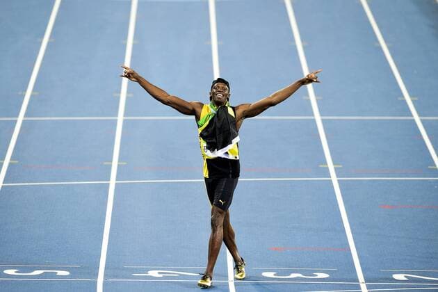 Rio 2016, Leichtathletik, Usain Bolt schafft Triple-Triple Joie d Usain Bolt (jam) pendant le tour d honneur - Finale 4x100m ATHLETISME : JO 2016 RIO - 19 08 2016 JBAutissier Panoramic 