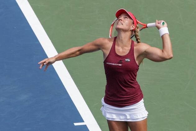 August 20th, 2016: Angelique Kerber (GER) serves during the semifinals of the Western and Southern Open at at the Lindner Family Tennis Center , Mason, Oh. Cal Media Tennis 2016 - Western And Southern Open - Day 8 - ZUMAc04_