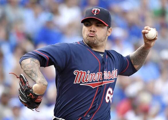 August 20, 2016 - Kansas City, MO, USA - Minnesota Twins starting pitcher Hector Santiago throws in the first inning during Saturday s baseball game against the Kansas City Royals on Aug. 20, 2016 at Kauffman Stadium in Kansas City, Mo. Twins vs. Royals - ZUMAm67_