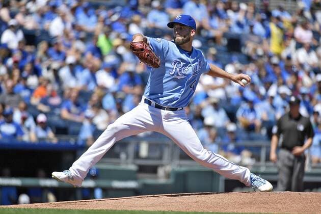 August 21, 2016 - Kansas City, MO, USA - Kansas City Royals starting pitcher Danny Duffy throws in the first inning against the Minnesota Twins on Sunday, Aug. 21, 2016 at Kauffman Stadium in Kansas City, Mo. Minnesota Twins vs. Kansas City Royals - ZUMAm67_