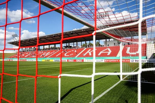Zwickau , 220816 , DFB Pokal erste Hauptrunde , FSV Zwickau - Hamburger SV im Bild: Stadionübersicht , Symbolbild