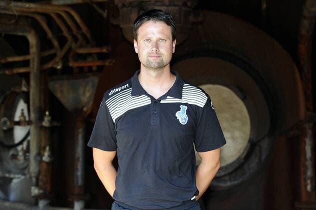 Fußball, 3 Liga, MSV Duisburg Portraettermin Porträt: Fußball, GER, 3.Liga, Porträttermin 2016 2017, MSV Duisburg, Physiotherapeut Oliver Grabowski (MSV). Einzelbild, Portrait, Porträt.