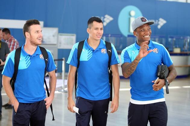 Fußball, CL Quali, Dinamo Zagreb - Abflug nach Salzburg GNK Dinamo leaving on UEFA Champions League play-off game GNK Dinamo players, Angelo Henriquez, Leonardo German Sigali and Junior Fernandes leaving on second leg of UEFA Champions League play-off game against Red Bull Salzburg on Zagreb airport, August 23, 2016 .  GoranxStanzl PIXSELL
