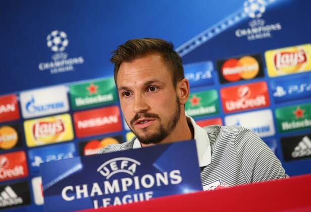 SOCCER - UEFA CL quali, RBS vs Zagreb SALZBURG,AUSTRIA,23.AUG.16 - SOCCER - UEFA Champions League, Play-off qualification, Red Bull Salzburg vs GNK Dinamo Zagreb, preview, press conference PK Pressekonferenz of RBS. Image shows Andreas Ulmer (RBS). GEPAxpictures xFelixxRoittner