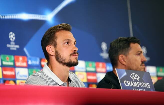 SOCCER - UEFA CL quali, RBS vs Zagreb SALZBURG,AUSTRIA,23.AUG.16 - SOCCER - UEFA Champions League, Play-off qualification, Red Bull Salzburg vs GNK Dinamo Zagreb, preview, press conference PK Pressekonferenz of RBS. Image shows Andreas Ulmer (RBS). GEPAxpictures xFelixxRoittner