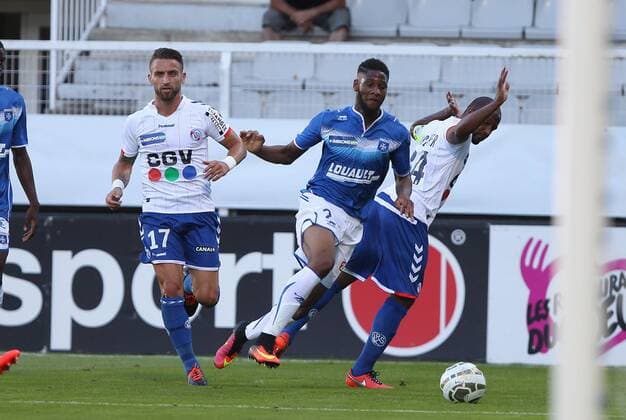 (Auxerre) Abdoulaye Sissako (Strasbourg) Eric Marester FOOTBALL : Auxerre vs Strasbourg - 2e tour Coupe Ligue - 23 08 2016 StephanieGrossetete Panoramic 