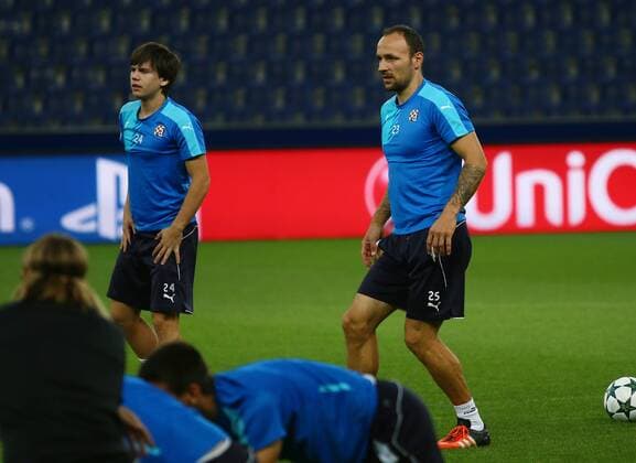 SOCCER - UEFA CL quali, RBS vs Zagreb SALZBURG,AUSTRIA,23.AUG.16 - SOCCER - UEFA Champions League, Play-off qualification, Red Bull Salzburg vs GNK Dinamo Zagreb, preview, final training of Zagreb. Image shows Gordon Schildenfeld and Ante Coric (Zagreb). GEPAxpictures xFelixxRoittner