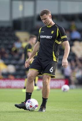 23.08.2016. Pirelli Stadium, Burton on Trent, England. EFL Cup Football. Burton Albion versus Liverpool. Burton Albion defender Ben Turner warming up with the ball before the match. xRolandxHarrisonx  ActionPlus11779457