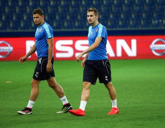 SOCCER - UEFA CL quali, RBS vs Zagreb SALZBURG,AUSTRIA,23.AUG.16 - SOCCER - UEFA Champions League, Play-off qualification, Red Bull Salzburg vs GNK Dinamo Zagreb, preview, final training of Zagreb. Image shows Marko Rog and Davor Lovren (Zagreb). GEPAxpictures xFelixxRoittner