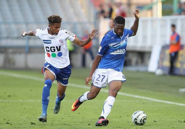(Auxerre) Abdoulaye Sissako (Strasbourg) Ihsan Sacko FOOTBALL : Auxerre vs Strasbourg - 2e tour Coupe Ligue - 23 08 2016 StephanieGrossetete Panoramic 
