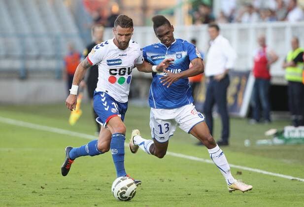 (Auxerre) Kendji Boto (Strasbourg) Anthony Goncalves FOOTBALL : Auxerre vs Strasbourg - 2e tour Coupe Ligue - 23 08 2016 StephanieGrossetete Panoramic 