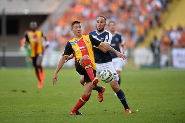 Mathias Autret (len) - Romuald Marie (pfc) FOOTBALL : Lens vs Paris FC - Coupe de la Ligue - 2nd tour - 23 08 2016 AnthonyBIBARD FEP Panoramic 