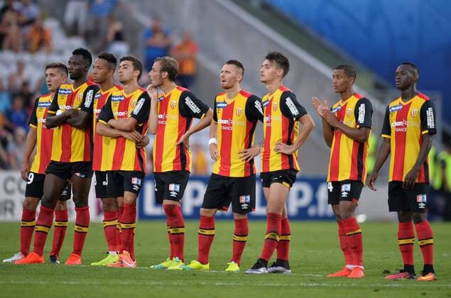 lensois deception FOOTBALL : Lens vs Paris FC - Coupe de la Ligue - 2nd tour - 23 08 2016 AnthonyBIBARD FEP Panoramic 