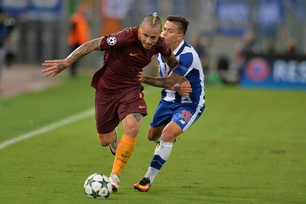 Radja Nainggolan Roma, Otavio Porto. Qualifikation Champions League, AS Roma - Porto Foto AntoniettaxBaldassarre Insidefoto AntoxBaldassarre